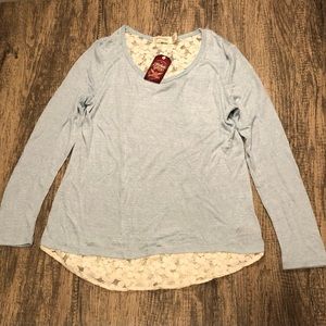 NWT Sz S (4-6). Blue Hatchi Top W/Lace